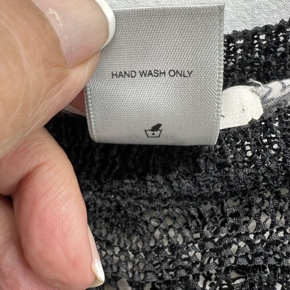 JOHN MARK Tunic Women SMALL Lace Crochet Overlay Floral Black Cream 3/4 Sleeves - Picture 10 of 15